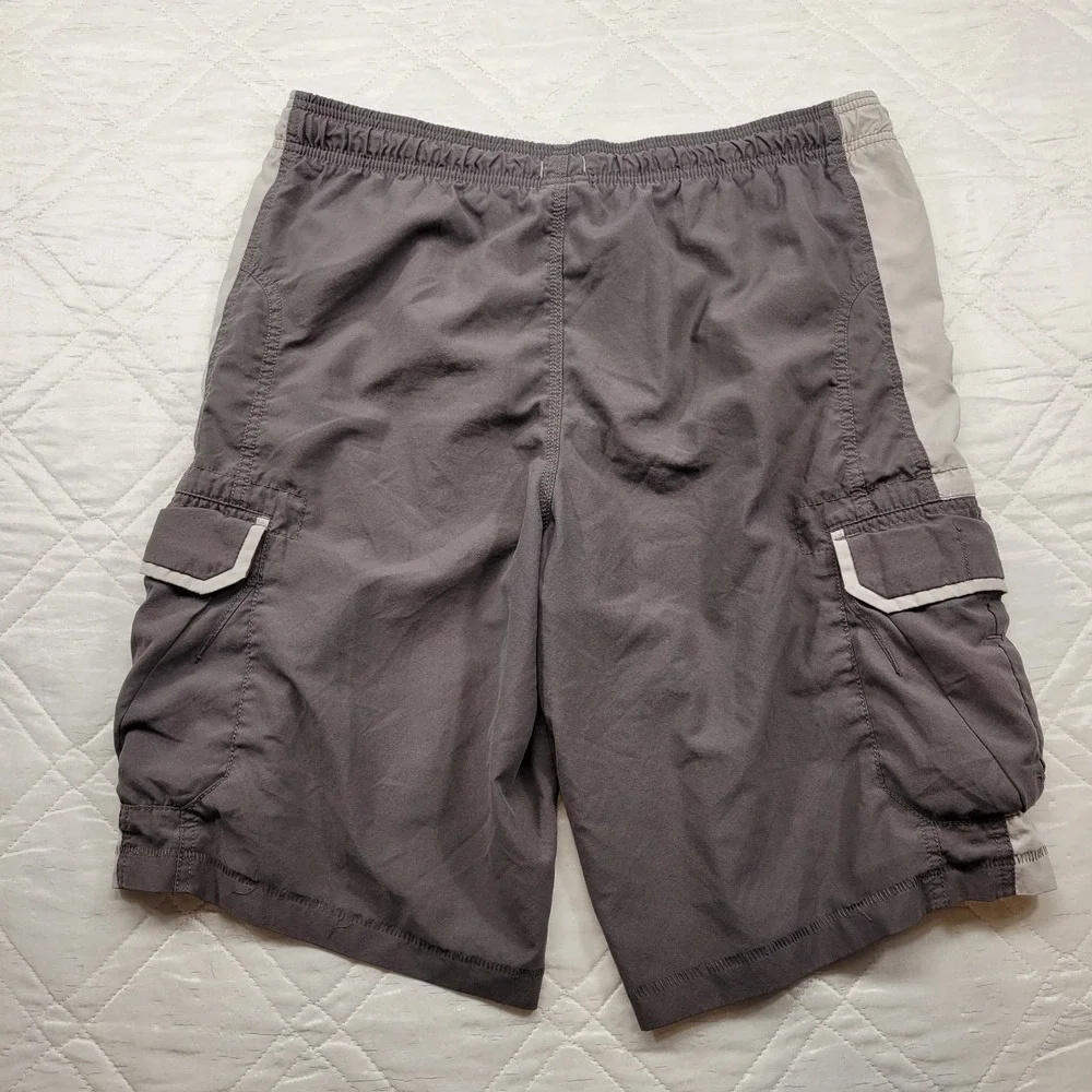 Nike gray tag pull on basketball cargo shorts‎ size M (waist 35)